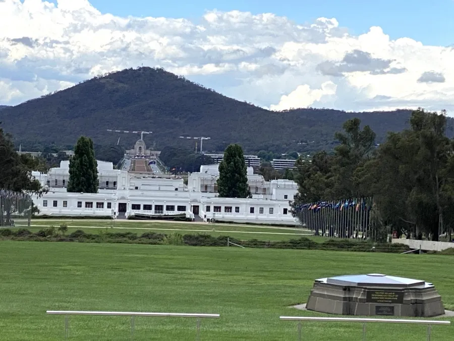 item image 346 album của tour Việt booking - VietBooking - Canberra Sydney Road Trip 2 Ngày 1 Đêm