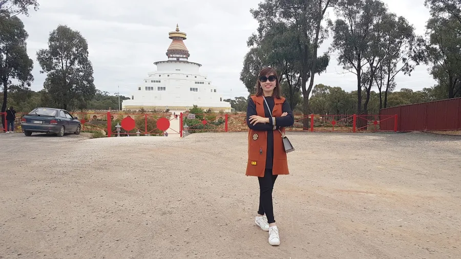 item image 321 album của tour Chùa phật ngọc Bendigo và hoa