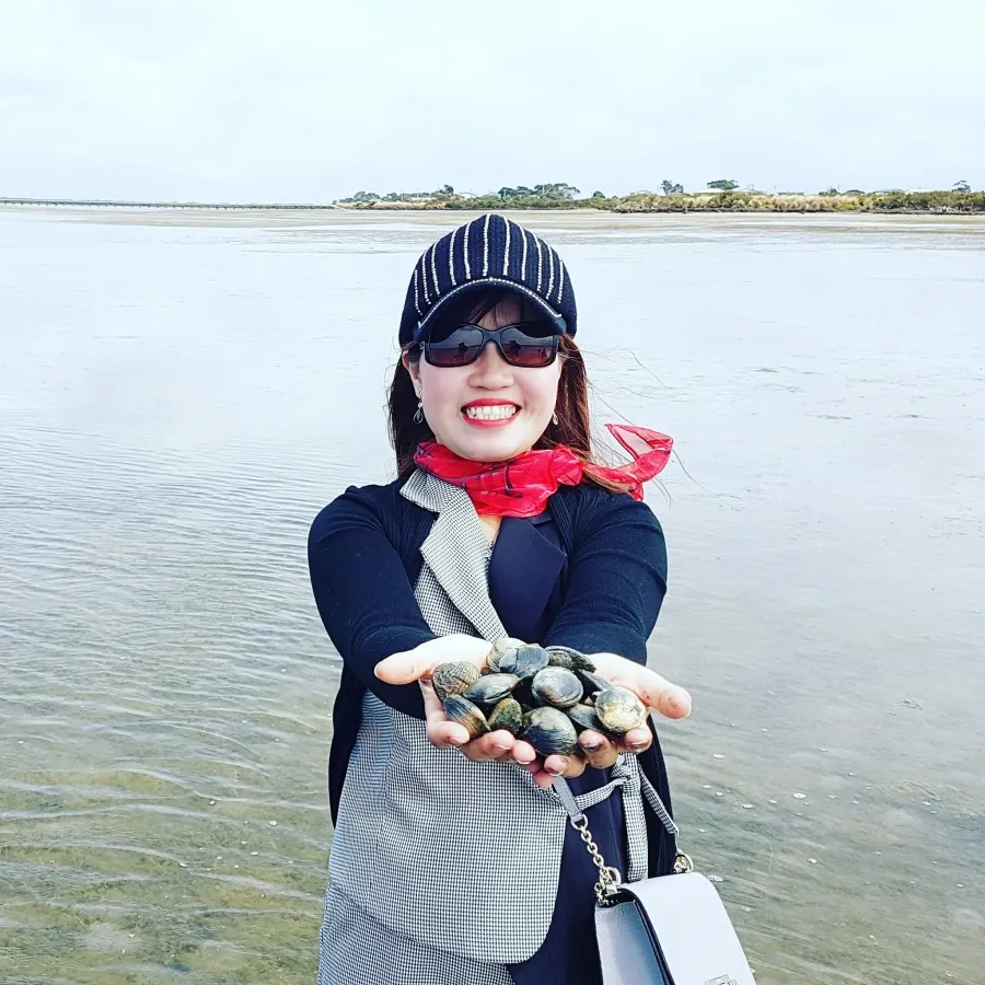 item image 289 album của tour Lake Entrance - Bắt ghẹ vớt tôm