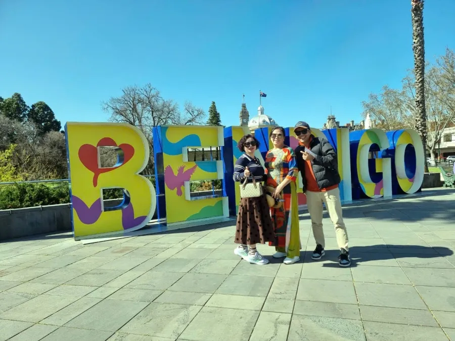 item image 480 album của tour Chùa phật ngọc Bendigo và hoa