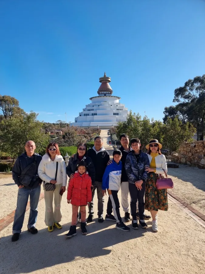 item image 476 album của tour Chùa phật ngọc Bendigo và hoa