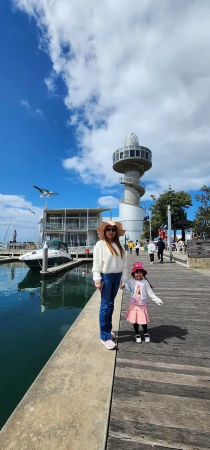 item image 469 album của tour Du ngoạn Vịnh Port Phillip - Ngắm cá heo