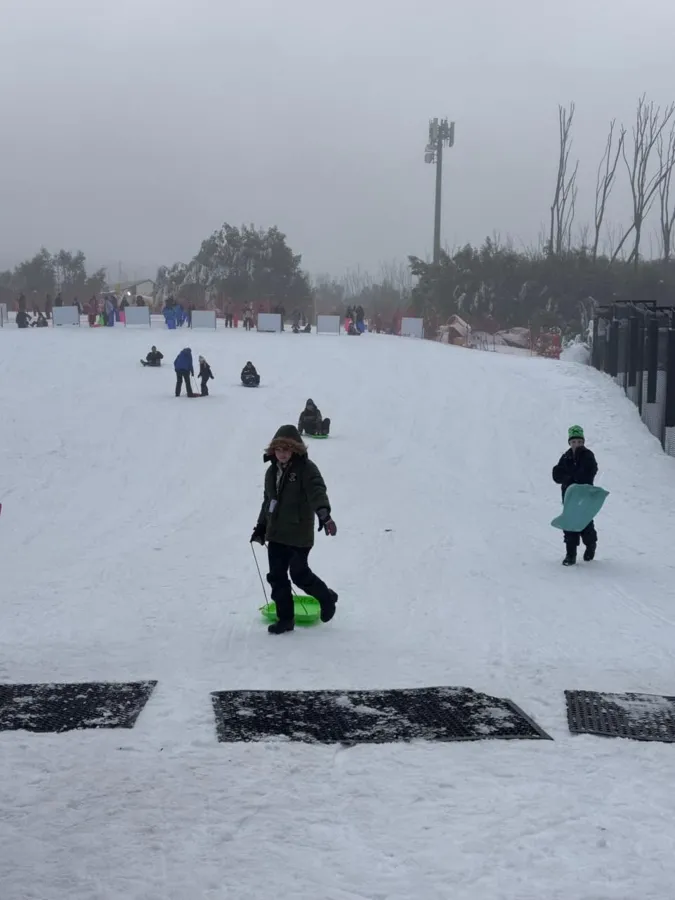 item image 698 album của tour Việt booking - VietBooking - Núi tuyết Lake mountain