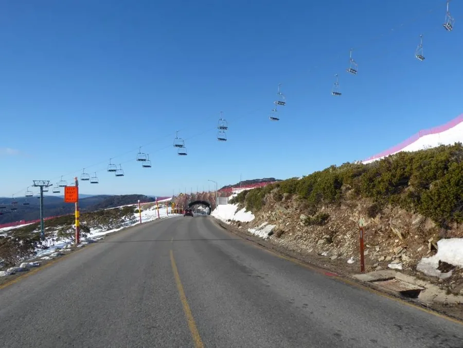 item image 722 album của tour Việt booking - VietBooking - Trượt tuyết núi Hotham