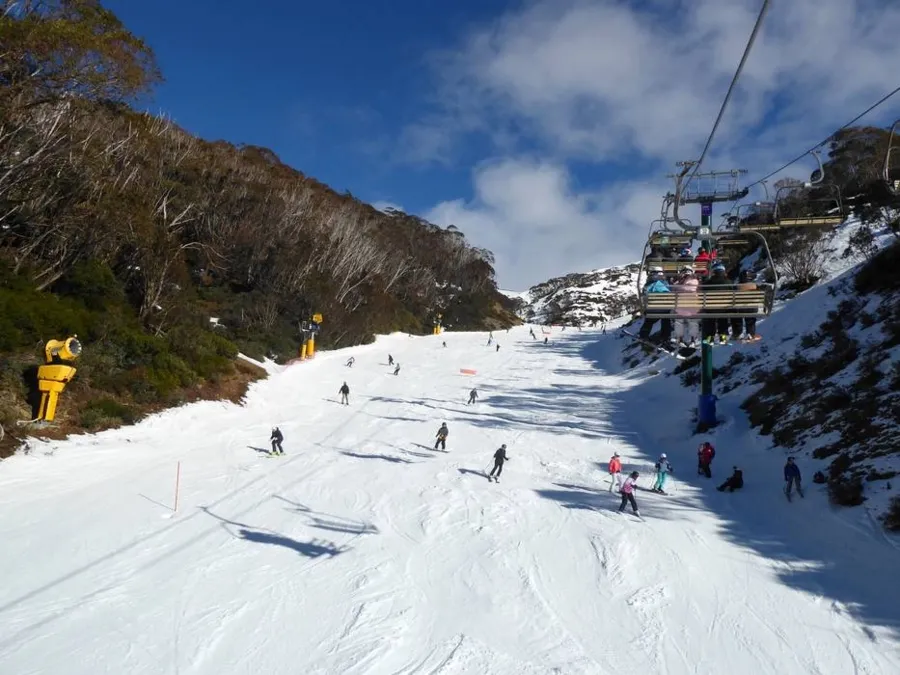 item image 725 album của tour Việt booking - VietBooking - Trượt tuyết núi Hotham