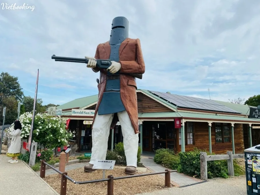 item image 696 album của tour Việt booking - VietBooking - Vbooking - Lá thu thị trấn Bright